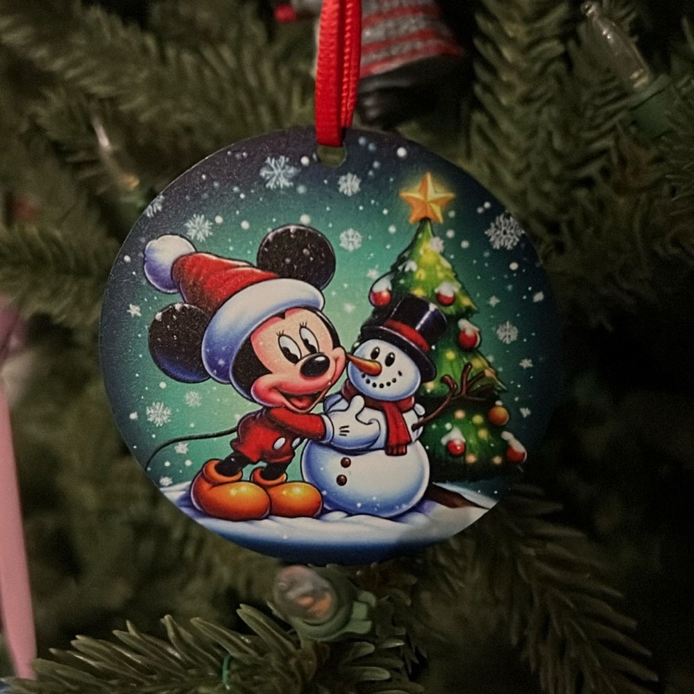 NWT - Disney - Adorable Mickey Mouse with snowman ornament!